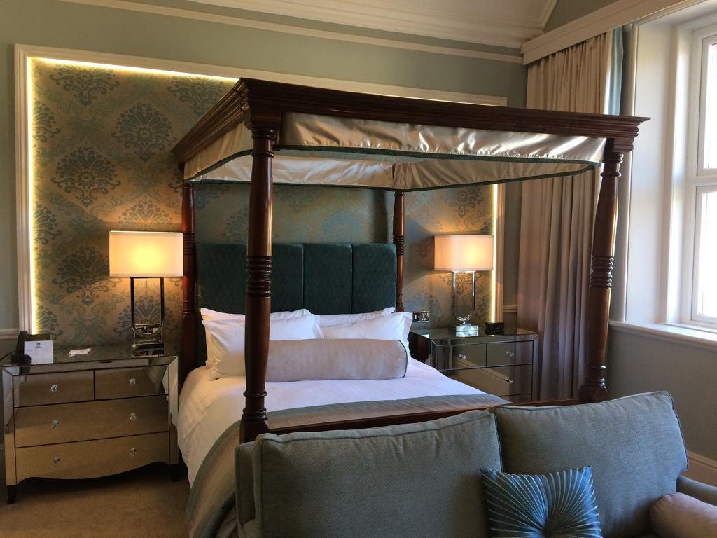The Shrubbery Hotel, イルミンスター エクステリア 写真